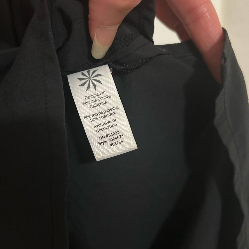 SOLD Athleta Top Size S - Picture 7 of 7